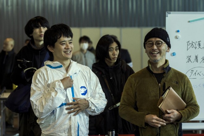 Behind-the-scenes of the film FRONTLINE (in theaters June 13), which realistically recreates the COVID-19 outbreak aboard the Diamond Princess.
